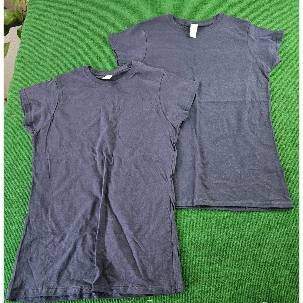 Gildan Softstyle Ring Spun Navy Blue Tshirts Ladies Size Medium Lot of 2